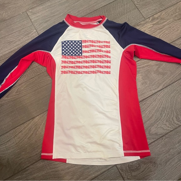 Vineyard Vines American Flag Long Sleeve Swim Shirt - Picture 2 of 4